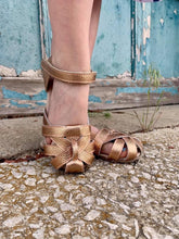 Load image into Gallery viewer, Susie Sandals - Golden
