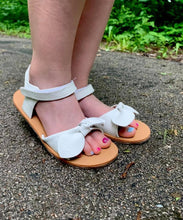 Load image into Gallery viewer, Collins Sandals - White